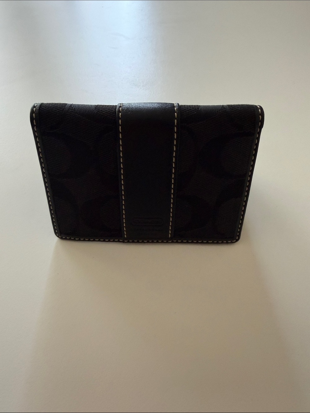 Men's small leather accessory